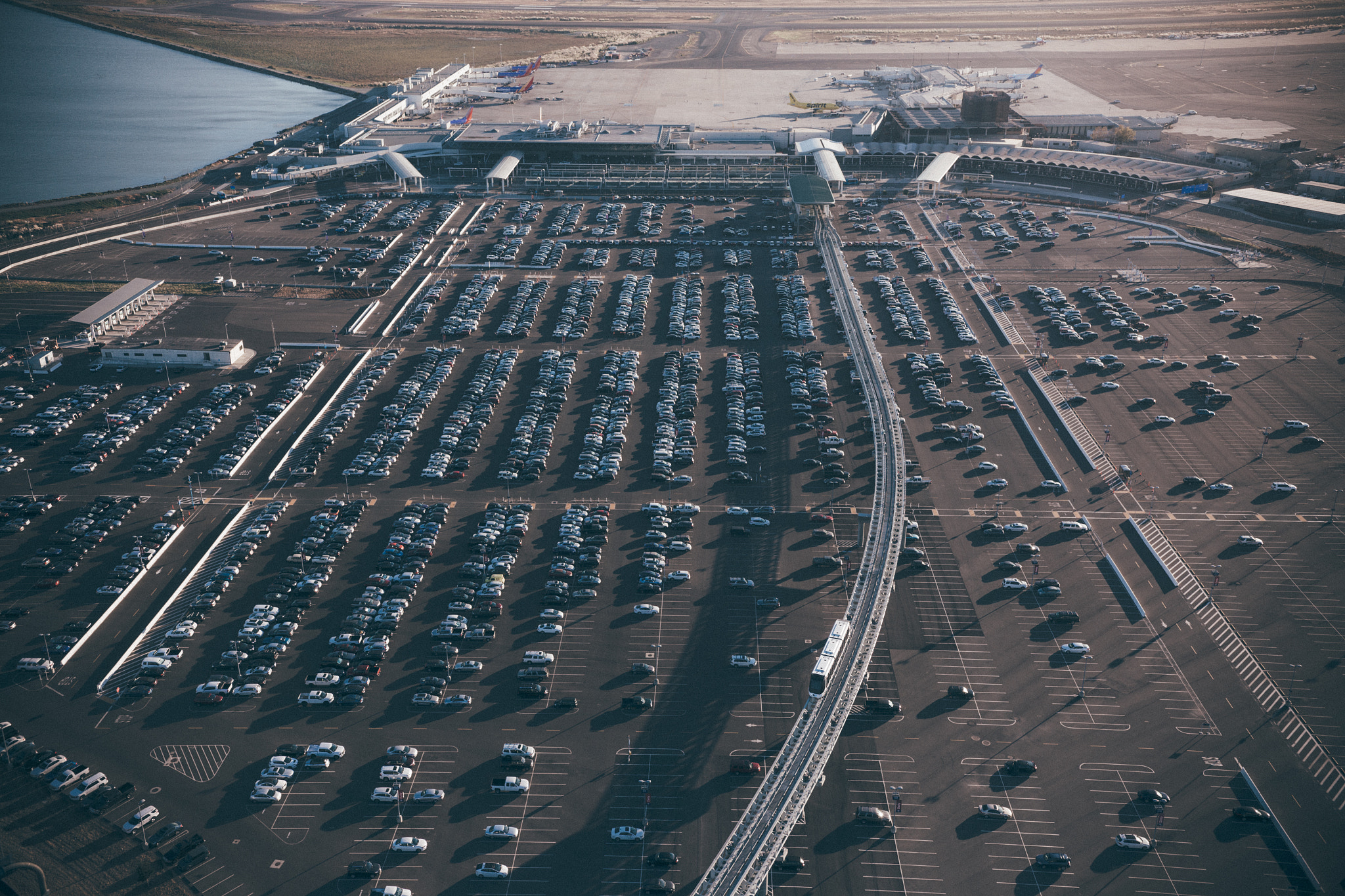 Sigma 18-35mm f/1.8 DC HSM sample photo. Airport photography
