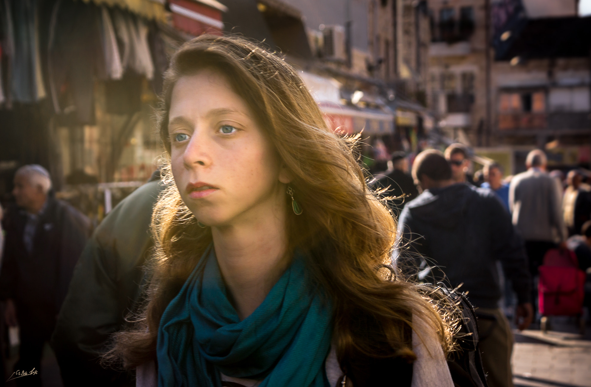 Sony SLT-A55 (SLT-A55V) sample photo. Girl goes on the market. photography