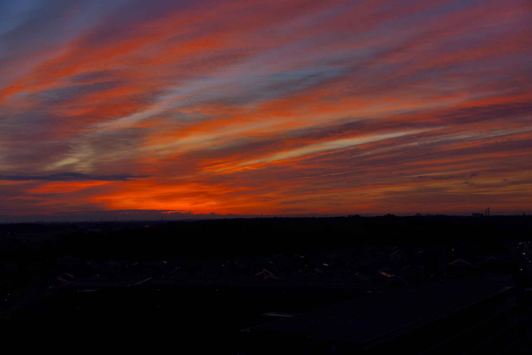 Sony SLT-A65 (SLT-A65V) + DT 18-270mm F3.5-6.3 sample photo. A sunrise scene photography