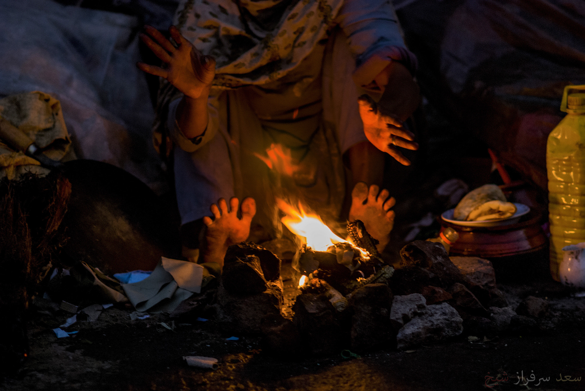 Nikon D80 + AF DC-Nikkor 135mm f/2D sample photo. The desire for fire... photography