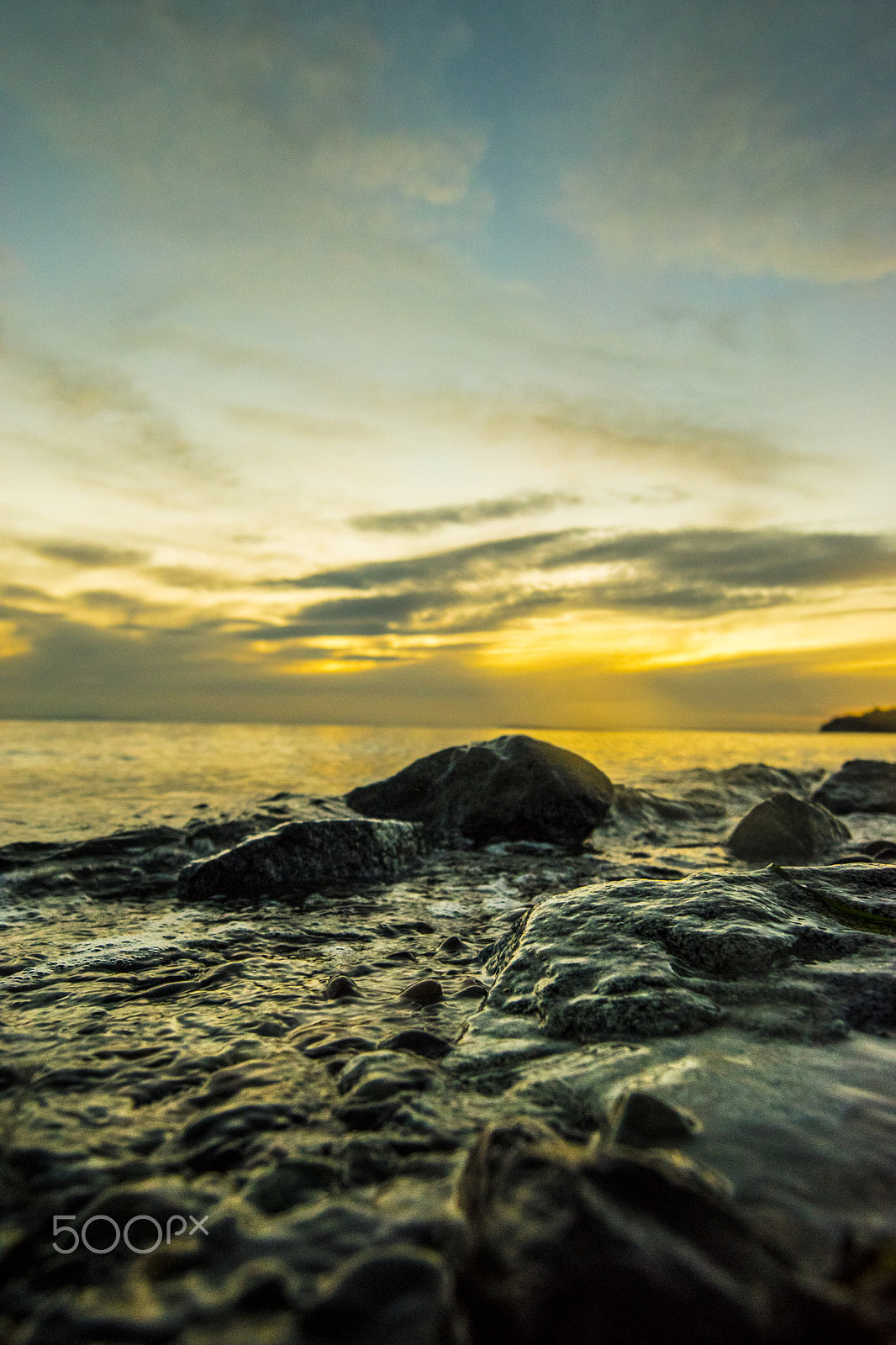 Nikon AF-S Nikkor 14-24mm F2.8G ED sample photo. Gold dusk photography
