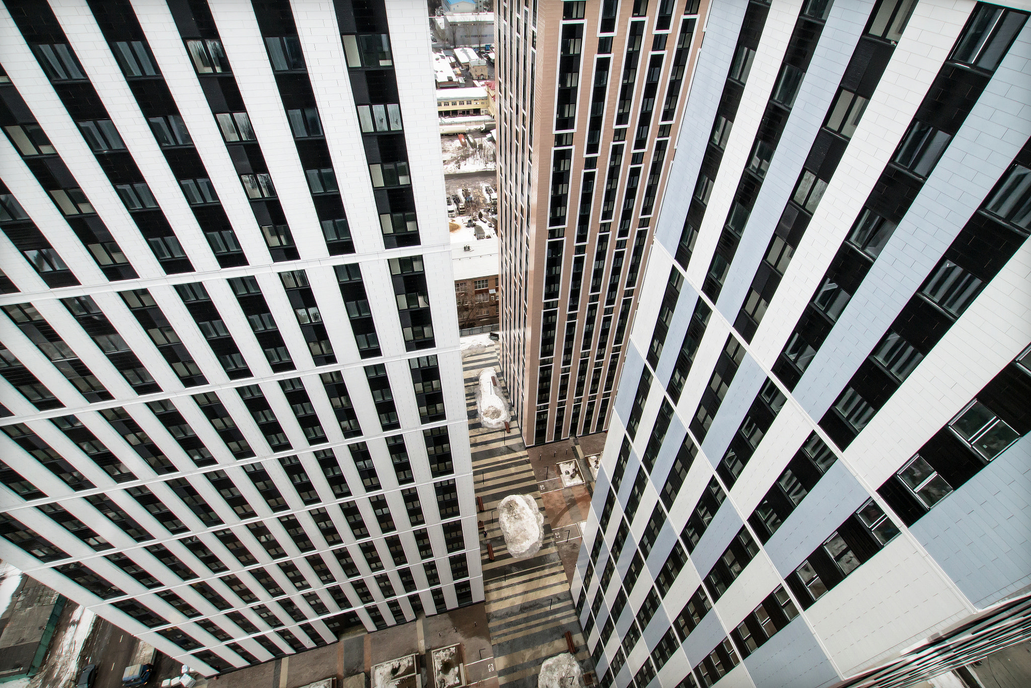 Sigma 10-20mm F3.5 EX DC HSM sample photo. Apartment complex in moscow photography