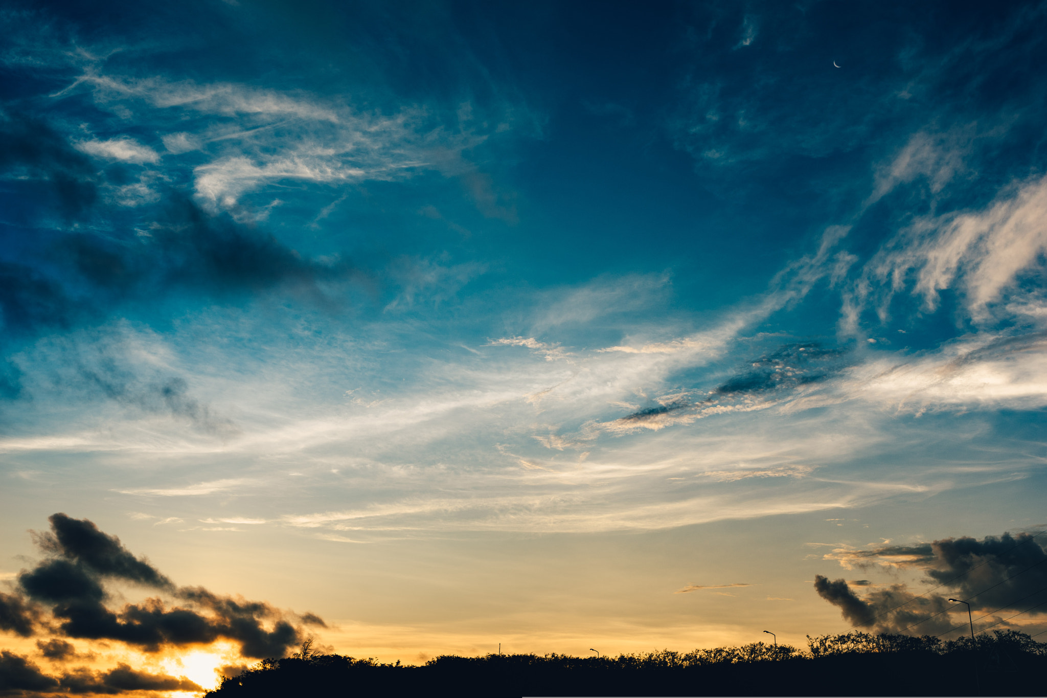 Sony a7 II + Sigma 35mm F1.4 DG HSM Art sample photo. Skysea photography