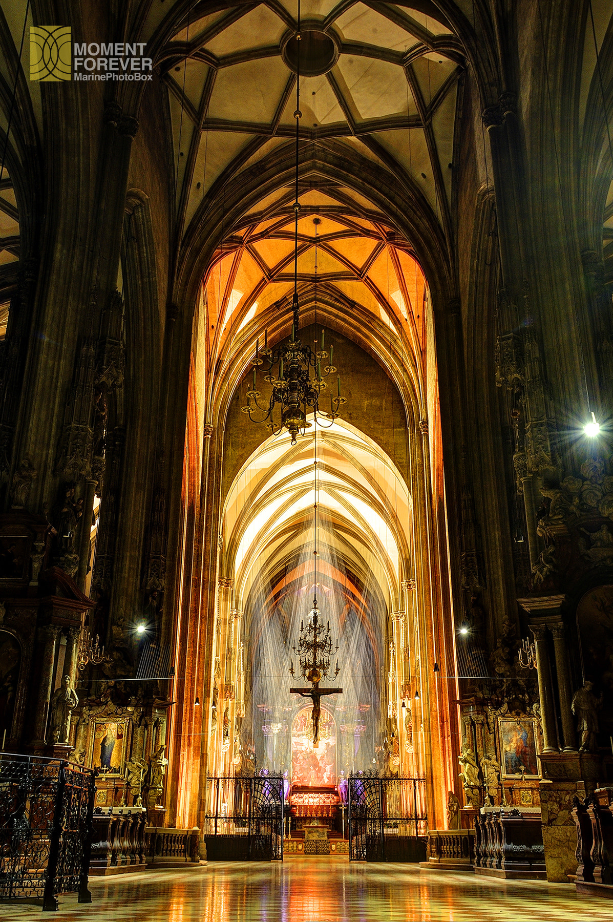 Nikon AF-S Nikkor 17-35mm F2.8D ED-IF sample photo. Stephansdom photography