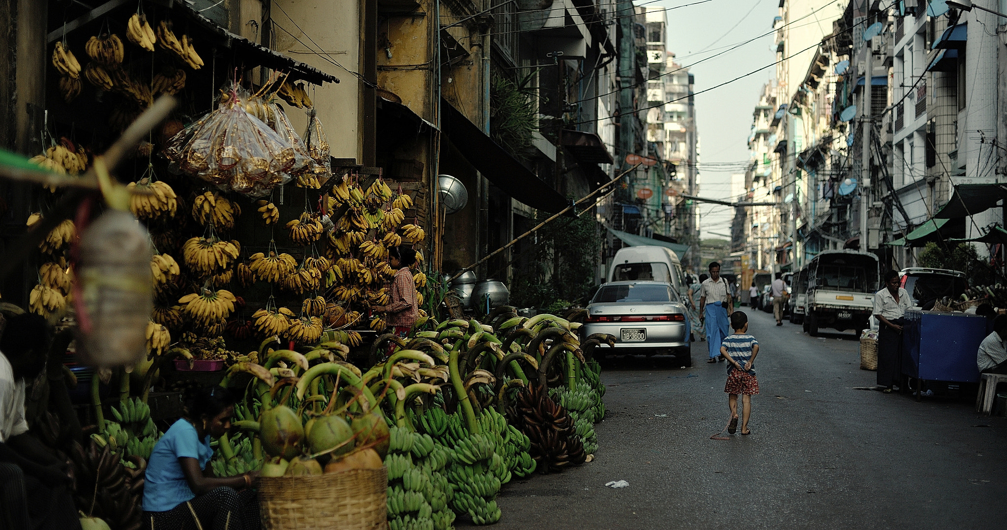 Nikon D700 + Voigtlander Nokton 58mm F1.4 SLII sample photo. Banana boy photography