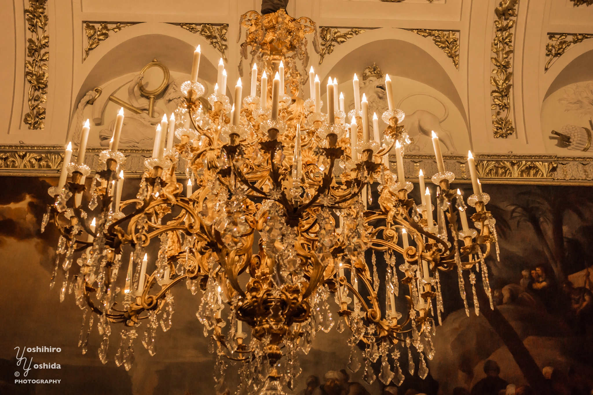 Sony SLT-A77 sample photo. Chandelier photography