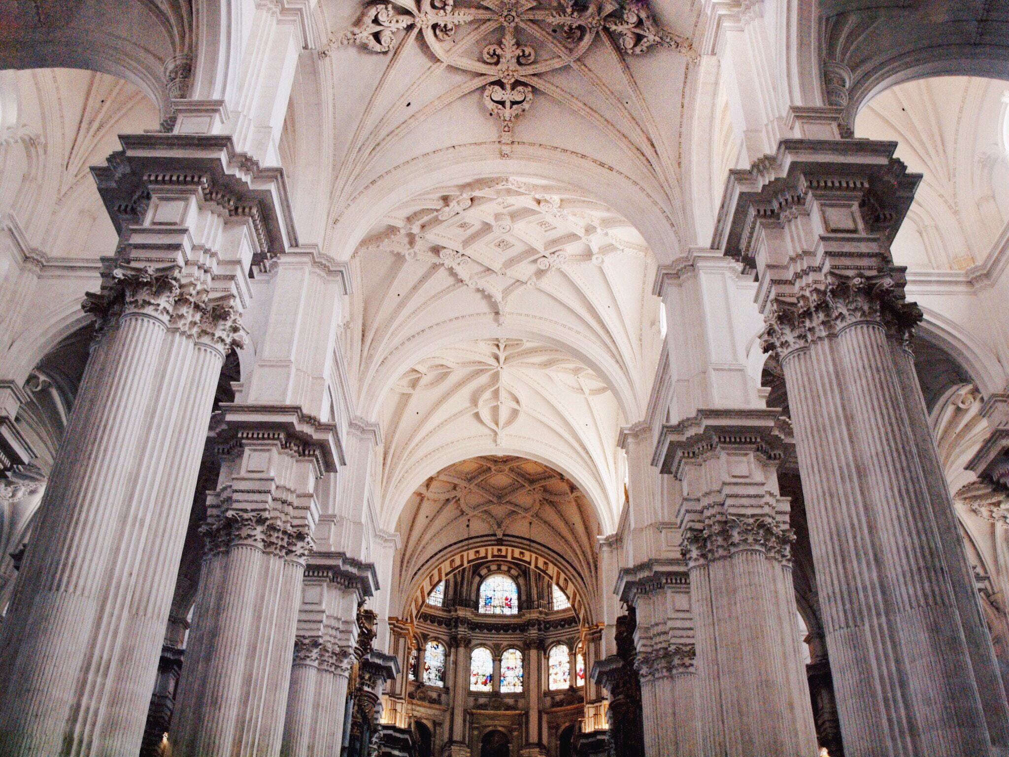 Olympus E-600 (EVOLT E-600) sample photo. Symmetry photography