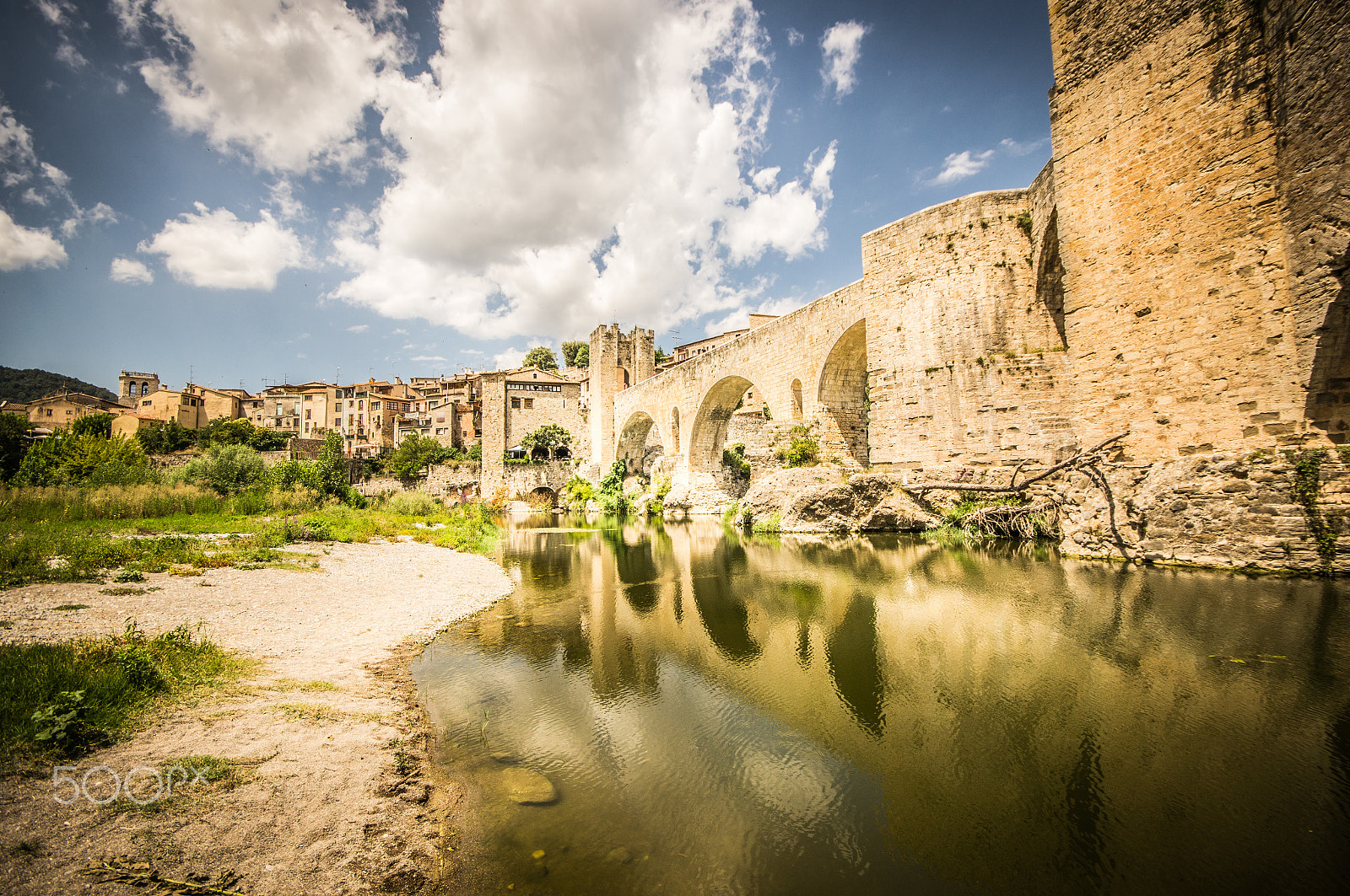 Sigma AF 10-20mm F4-5.6 EX DC sample photo. Besalu photography