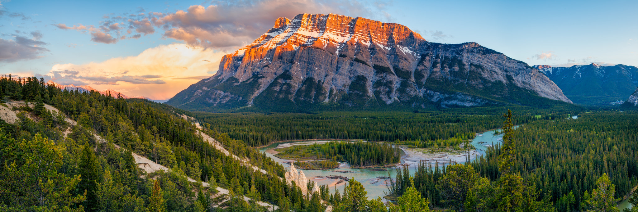 Canon EOS 5D Mark II + Canon TS-E 45mm F2.8 Tilt-Shift sample photo. Mount rundle and the banff hoodoos photography