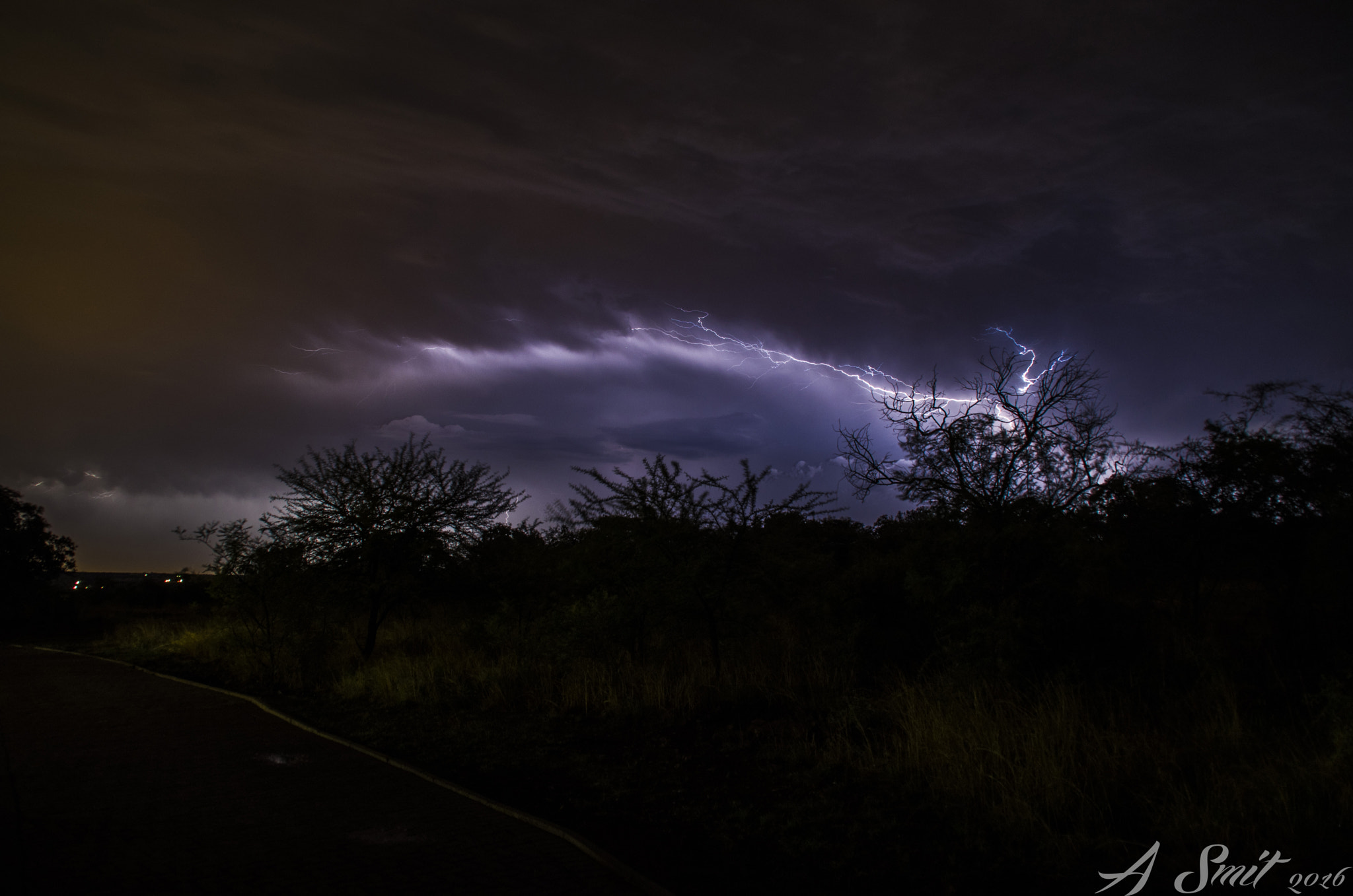 Tamron AF 18-200mm F3.5-6.3 XR Di II LD Aspherical (IF) Macro sample photo. Lightning photography