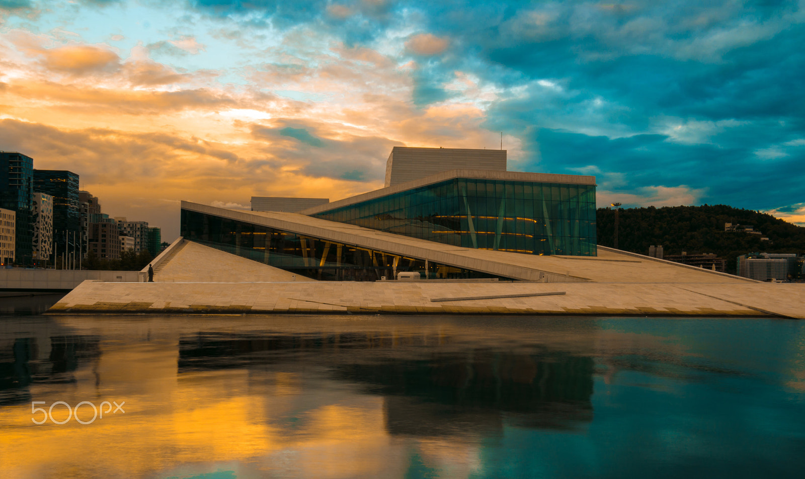 Samsung NX 18-200mm F3.5-6.3 ED OIS sample photo. Oslo opera house photography