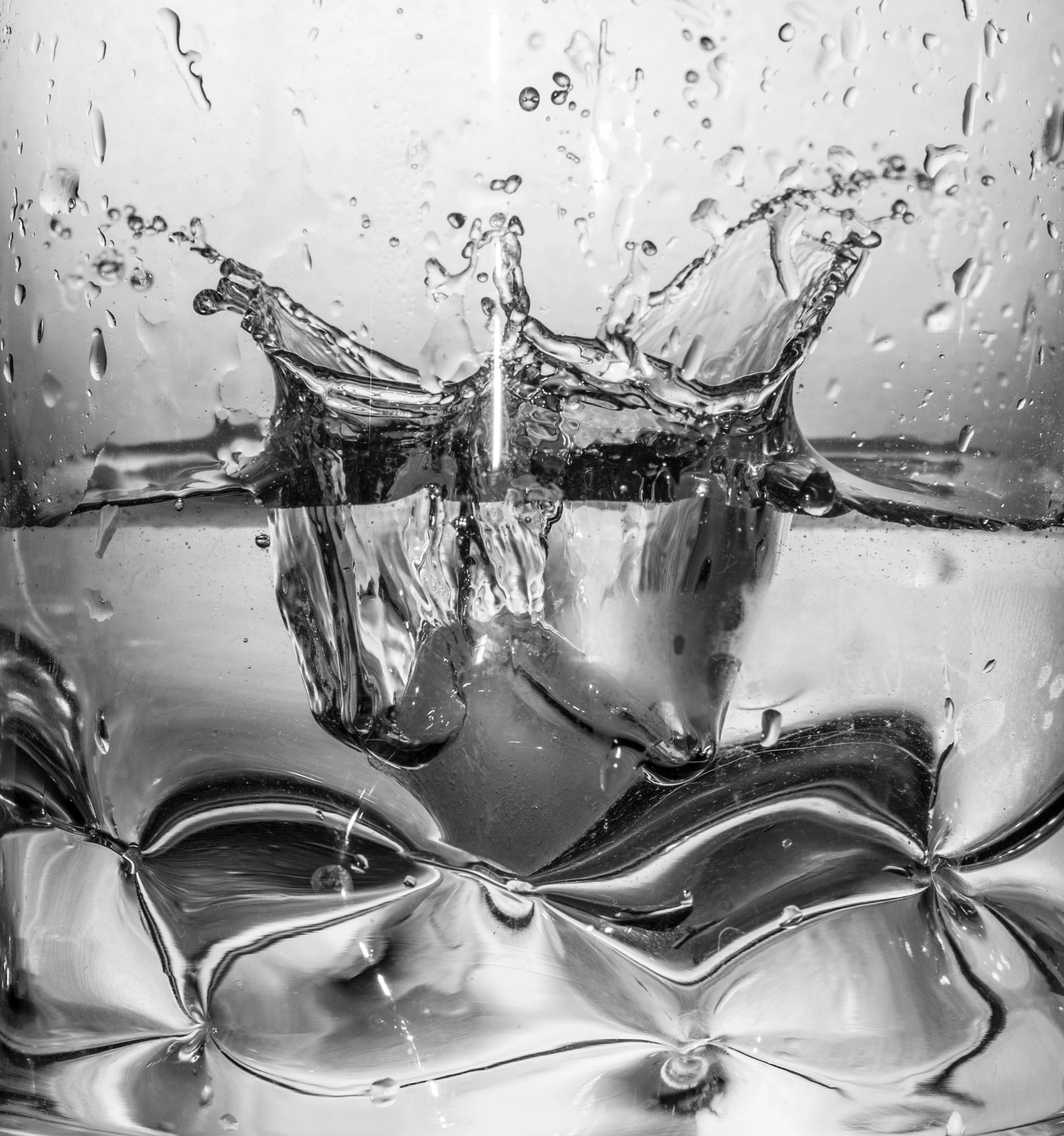 Nikon AF-S Micro-Nikkor 60mm F2.8G ED sample photo. Splash! photography