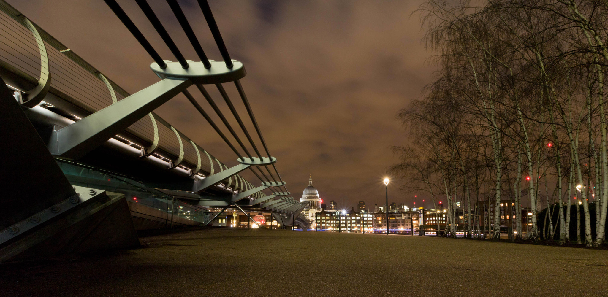 Canon EF-S 10-18mm F4.5–5.6 IS STM sample photo. St paul's photography