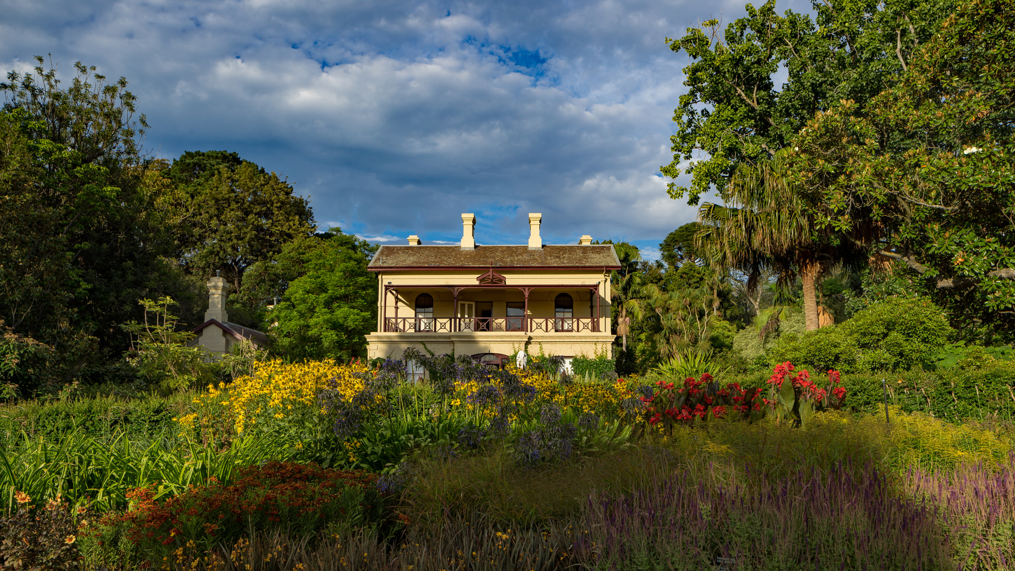 Canon TS-E 24.0mm f/3.5 L II sample photo. Botanical gardens photography