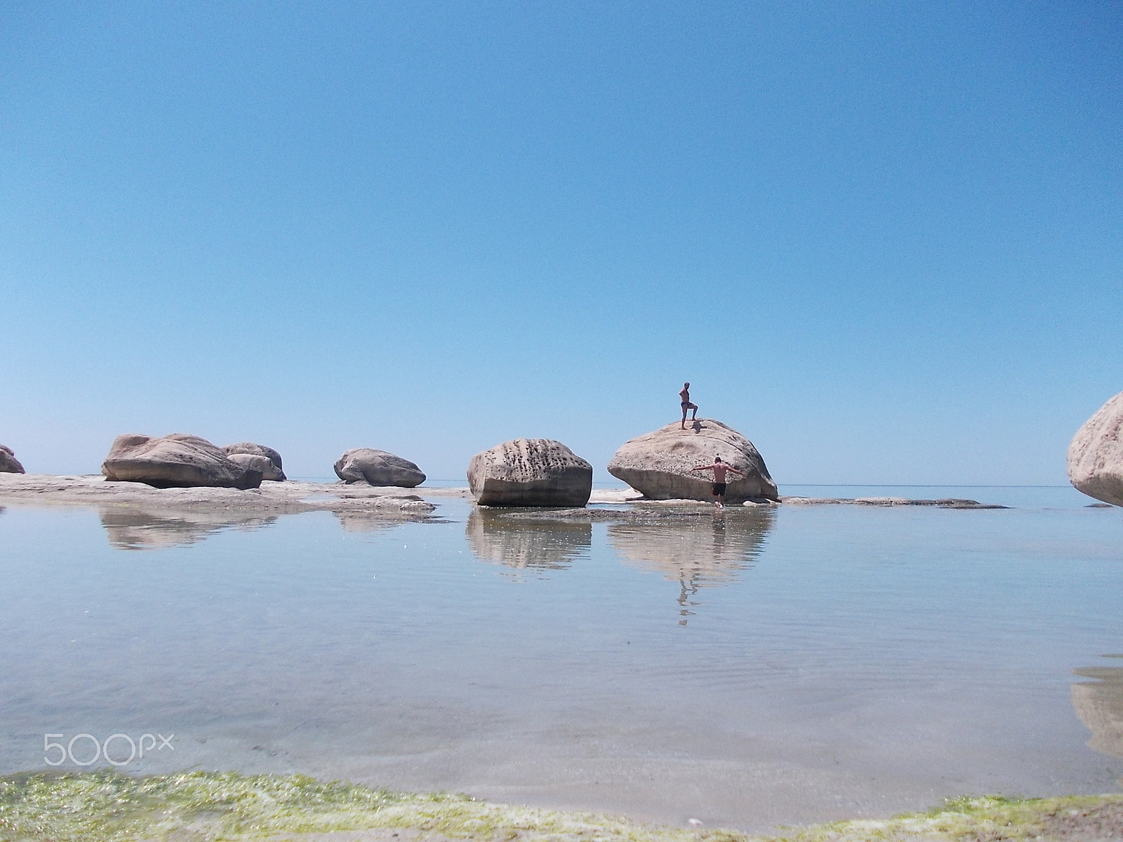 Nikon COOLPIX L25 sample photo. Meteors on the sea photography