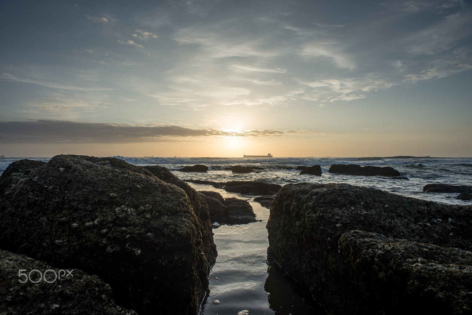 Nikon D600 + Nikon AF Nikkor 20mm F2.8D sample photo. Nature's framing ®wdelport photography