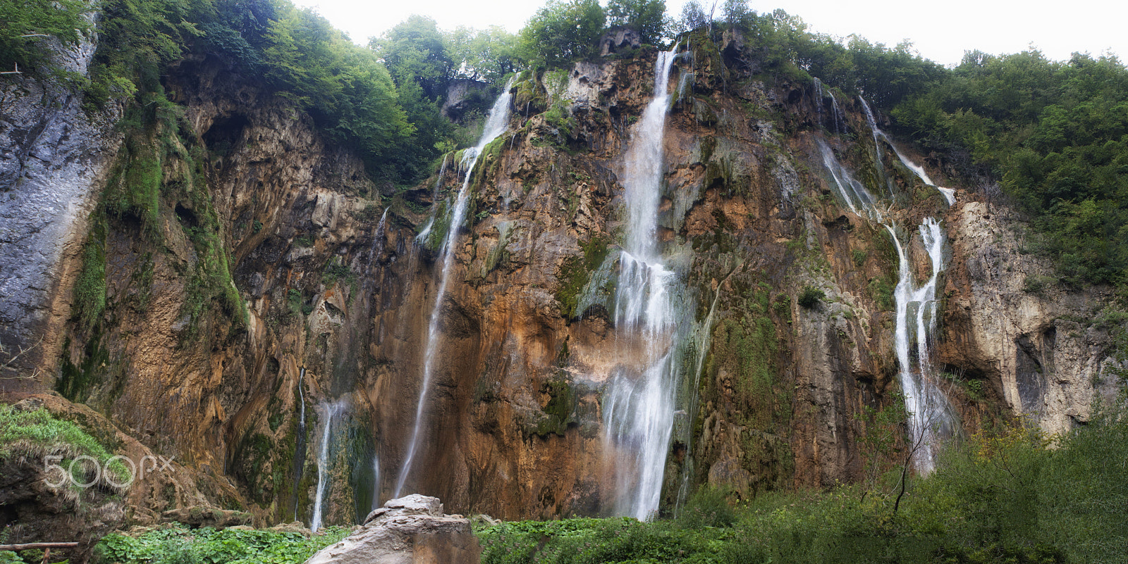 Canon EOS 450D (EOS Rebel XSi / EOS Kiss X2) + Canon EF 24-70mm F2.8L USM sample photo. The big waterfall (veliki slap) photography