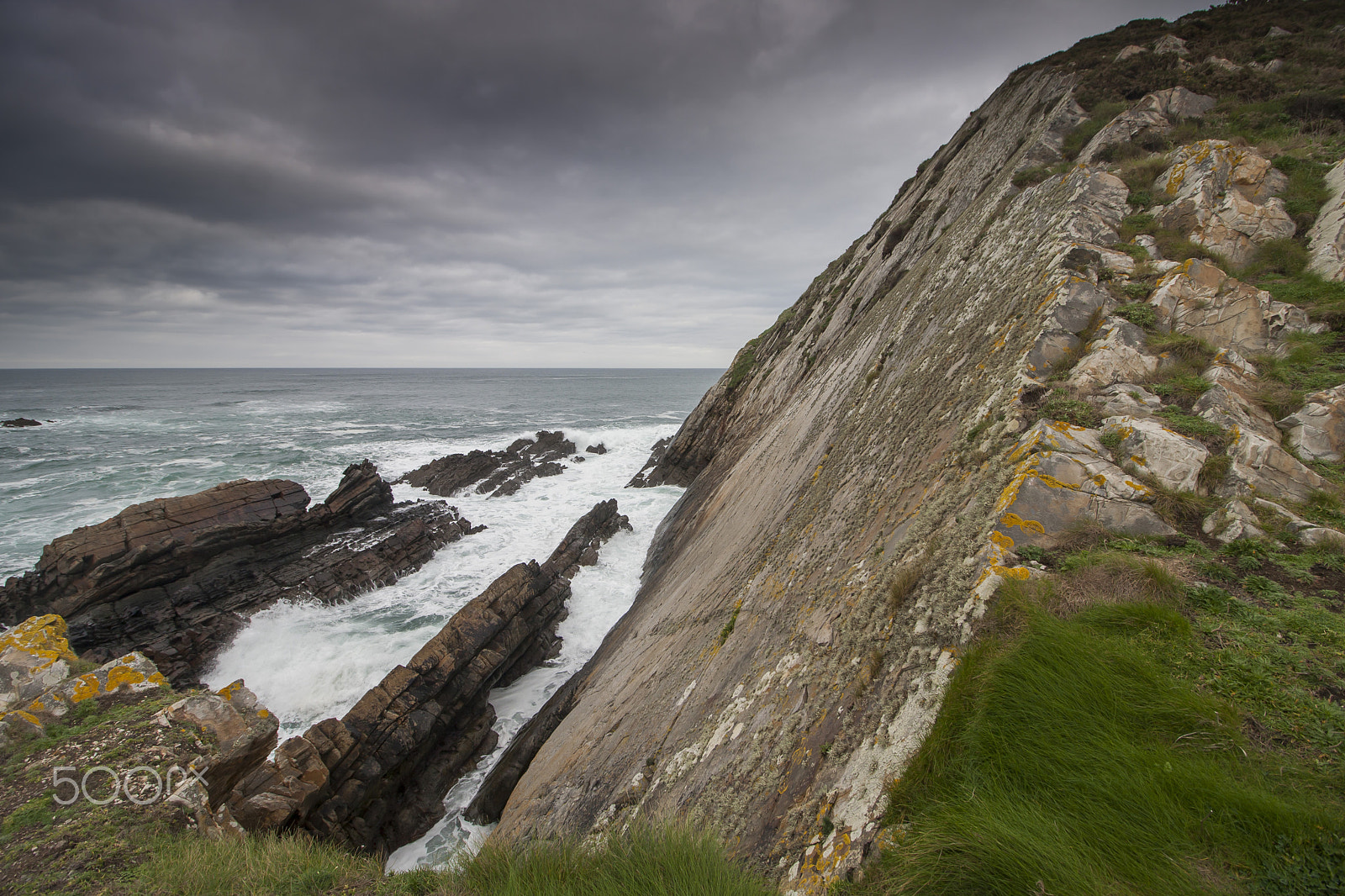 Canon EF-S 10-18mm F4.5–5.6 IS STM sample photo. Contact point photography