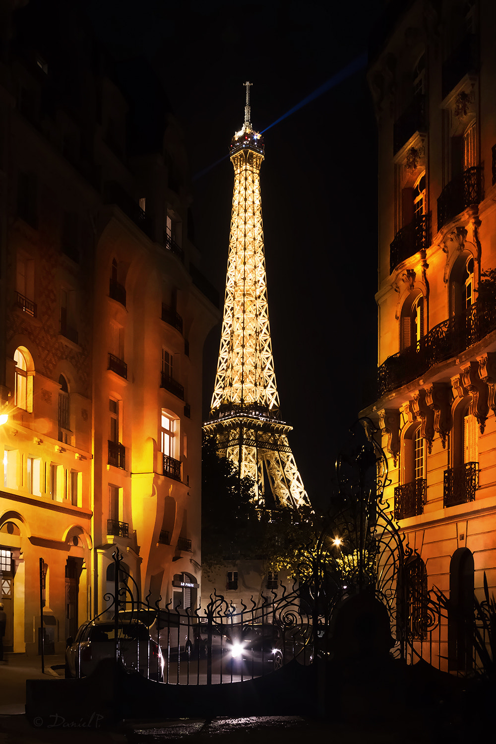 Canon EF-S 18-55mm F3.5-5.6 sample photo. Eiffel tower by night photography