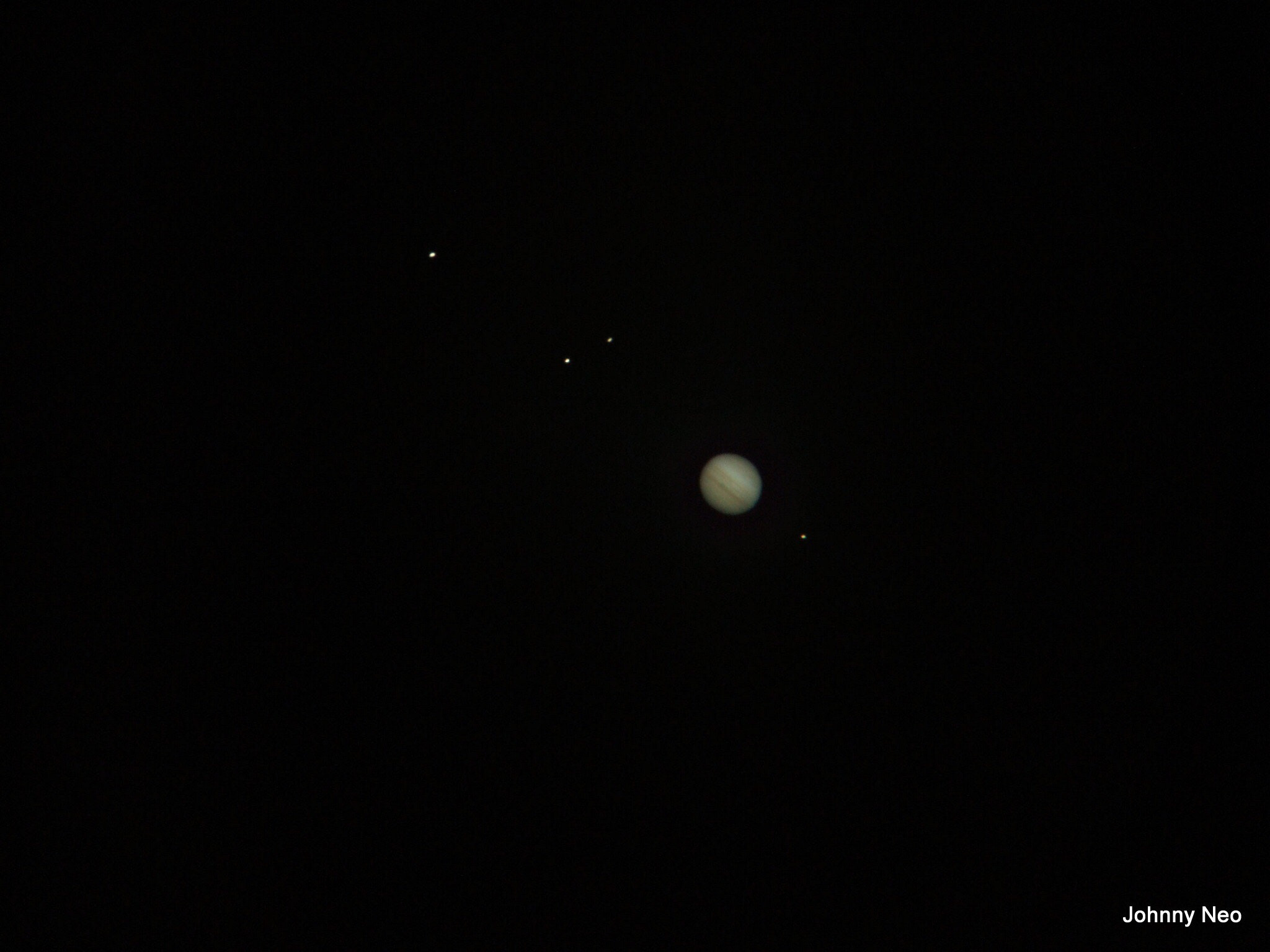 Fujifilm FinePix F11 sample photo. Jupiter and 4 of it's moons. photography