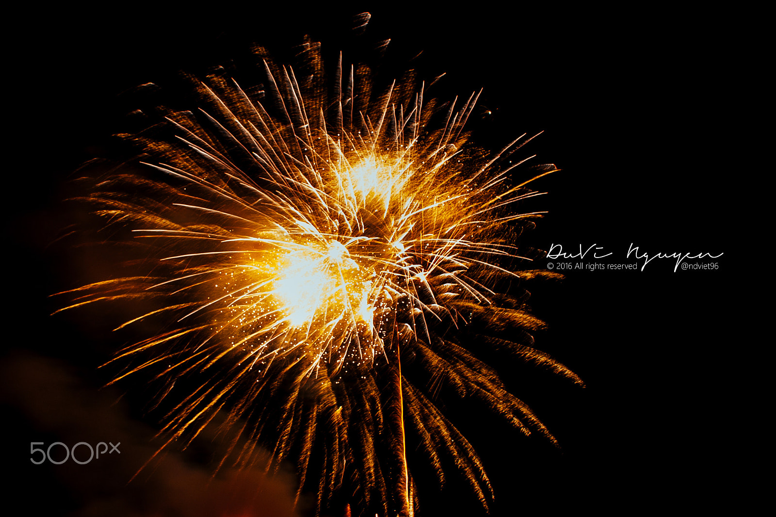 Canon EOS 500D (EOS Rebel T1i / EOS Kiss X3) sample photo. My tho's lunar new year fireworks 2016 photography
