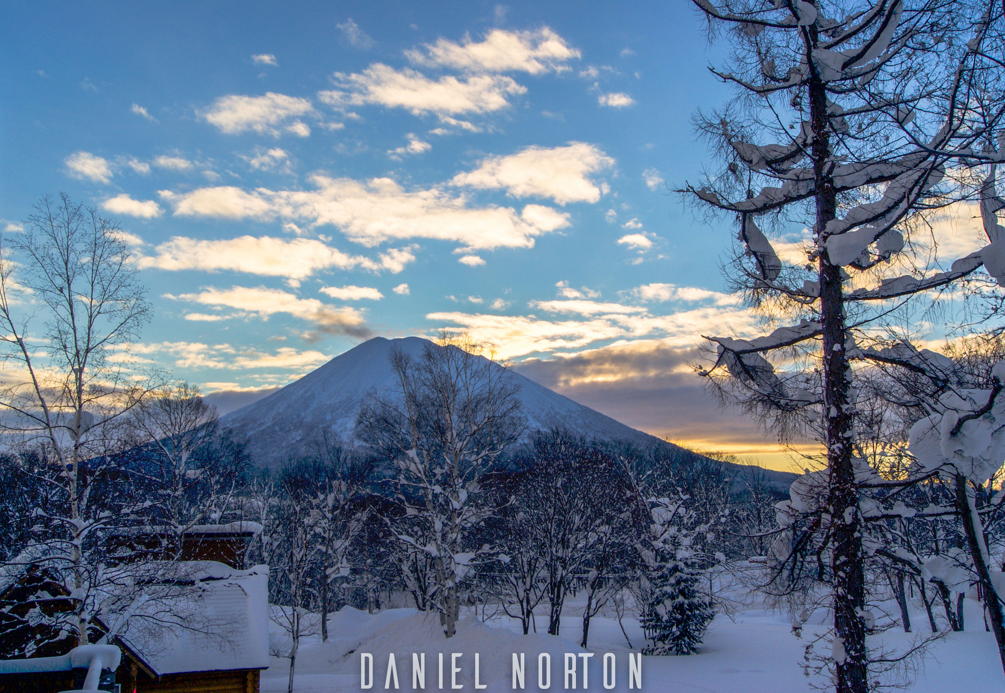 Sony DT 18-55mm F3.5-5.6 SAM II sample photo. Powder sunrise photography