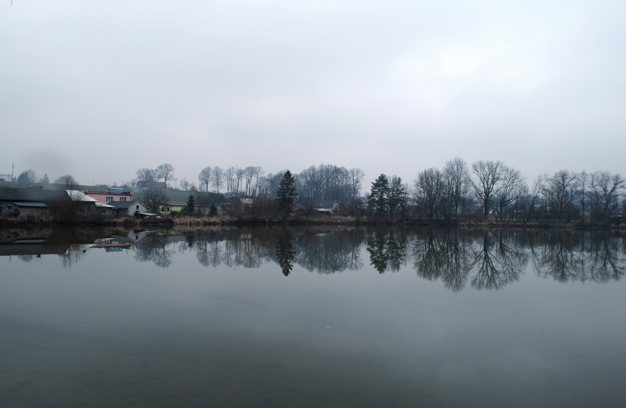 18.00 - 55.00 mm f/3.5 - 5.6 sample photo. Rainy day photography