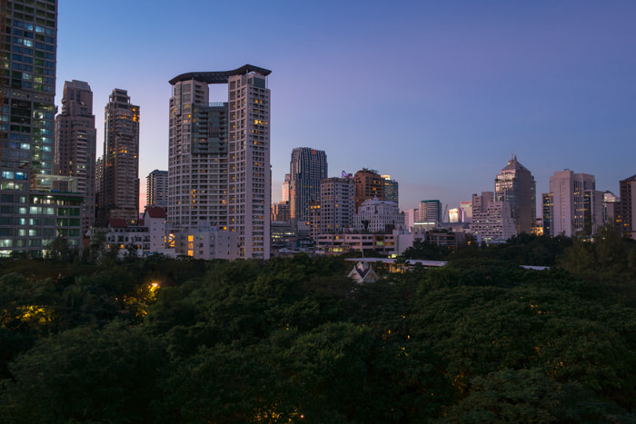 Samsung NX30 + Samsung NX 16mm F2.4 Pancake sample photo. Bangkok photography