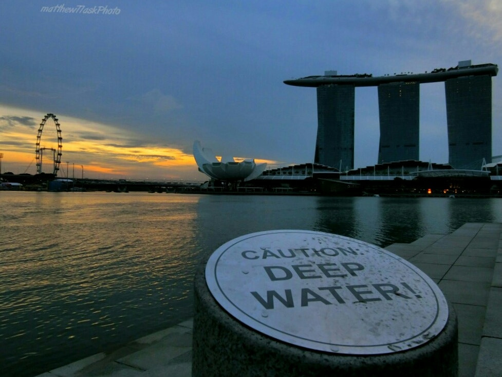 CASIO EX-100 sample photo. Deep water photography