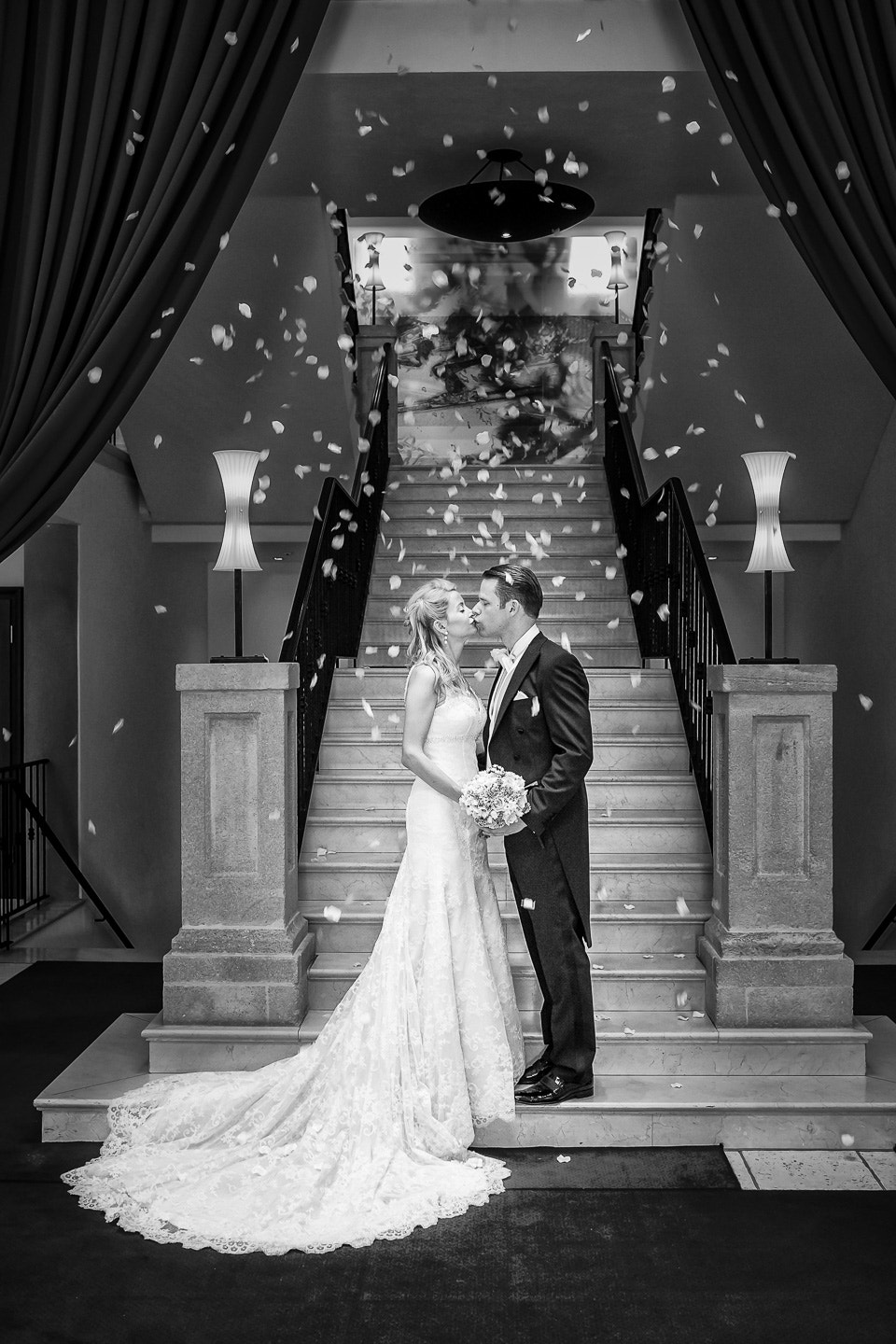 Sigma 35mm F1.4 DG HSM Art sample photo. Wedding portrait photography