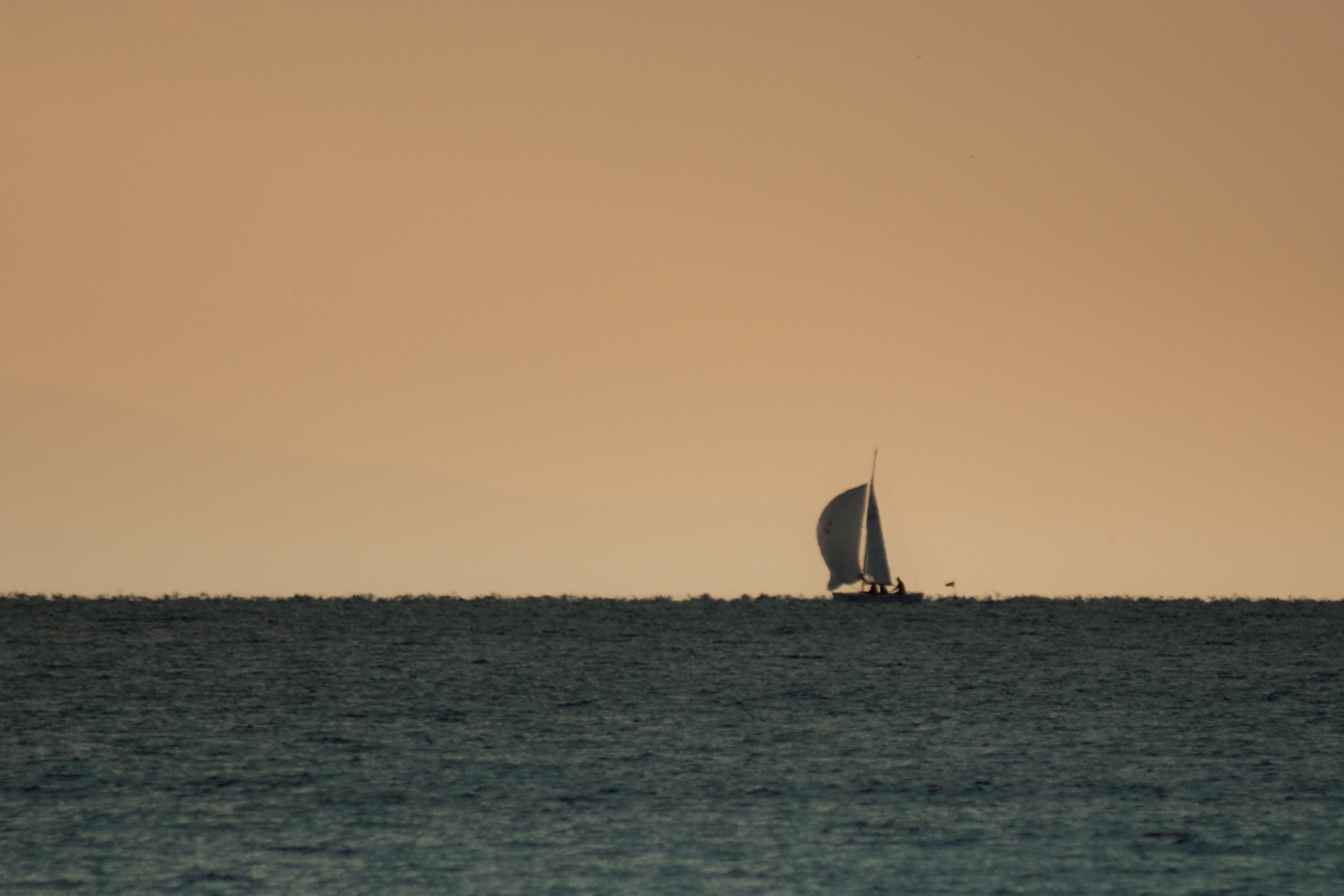 Canon EF 75-300mm f/4-5.6 USM sample photo. Sailing at sunset photography