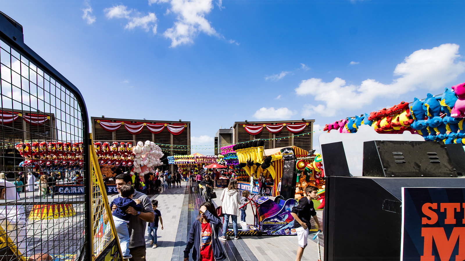 Canon EF-S 10-18mm F4.5–5.6 IS STM sample photo. Beautiful colours photography