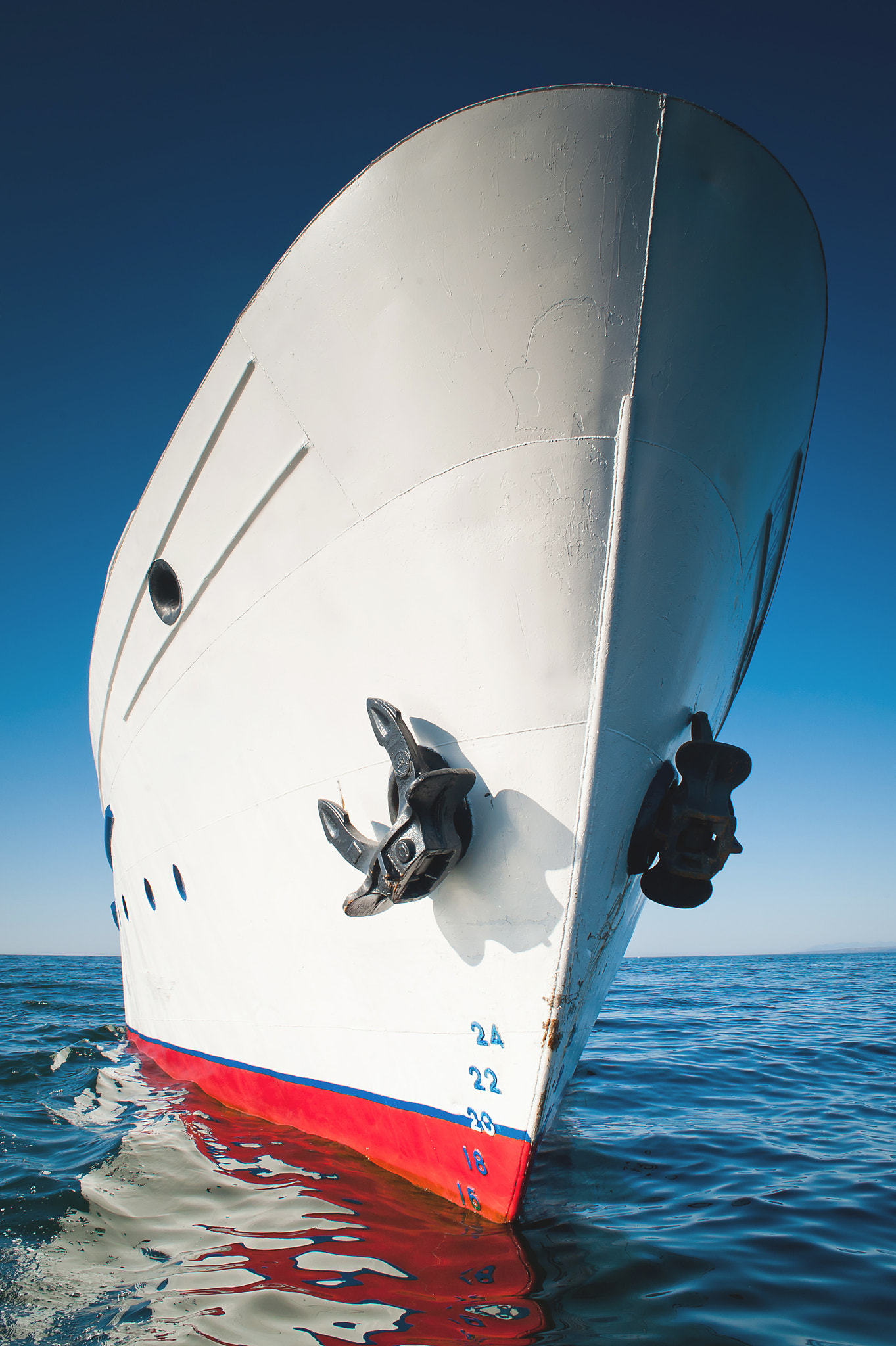 Nikon D3 + AF Nikkor 20mm f/2.8 sample photo. White ship in the water of lake baikal photography