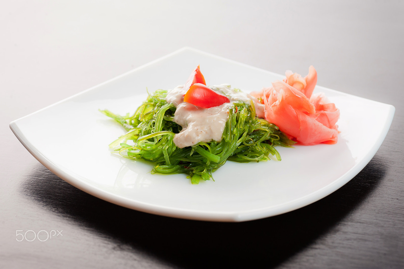 Nikon D3 + Nikon AF Micro-Nikkor 60mm F2.8D sample photo. Chuka with ginger and some sause photography