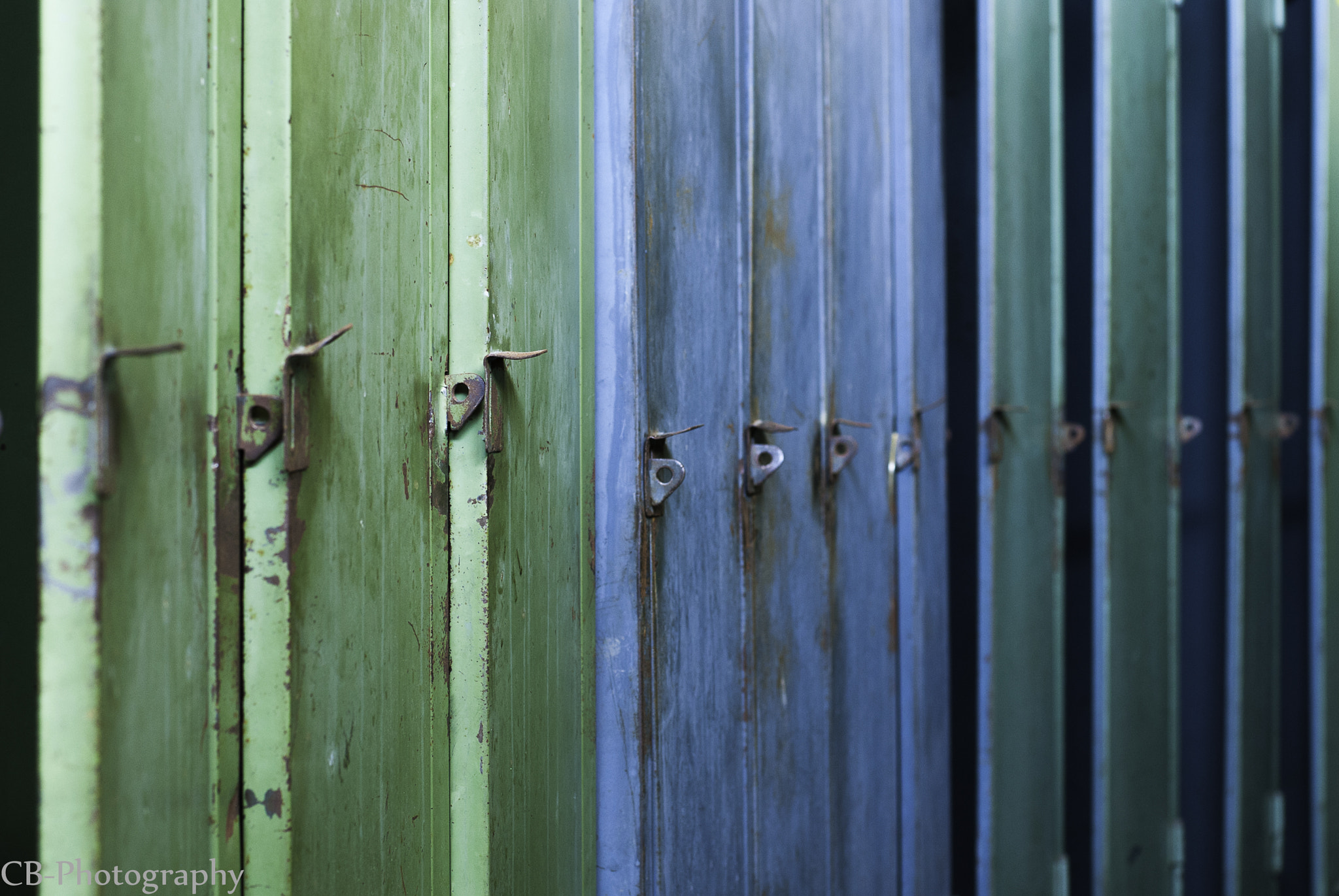 Nikon D200 + Nikon AF-S Nikkor 50mm F1.8G sample photo. Lockers photography
