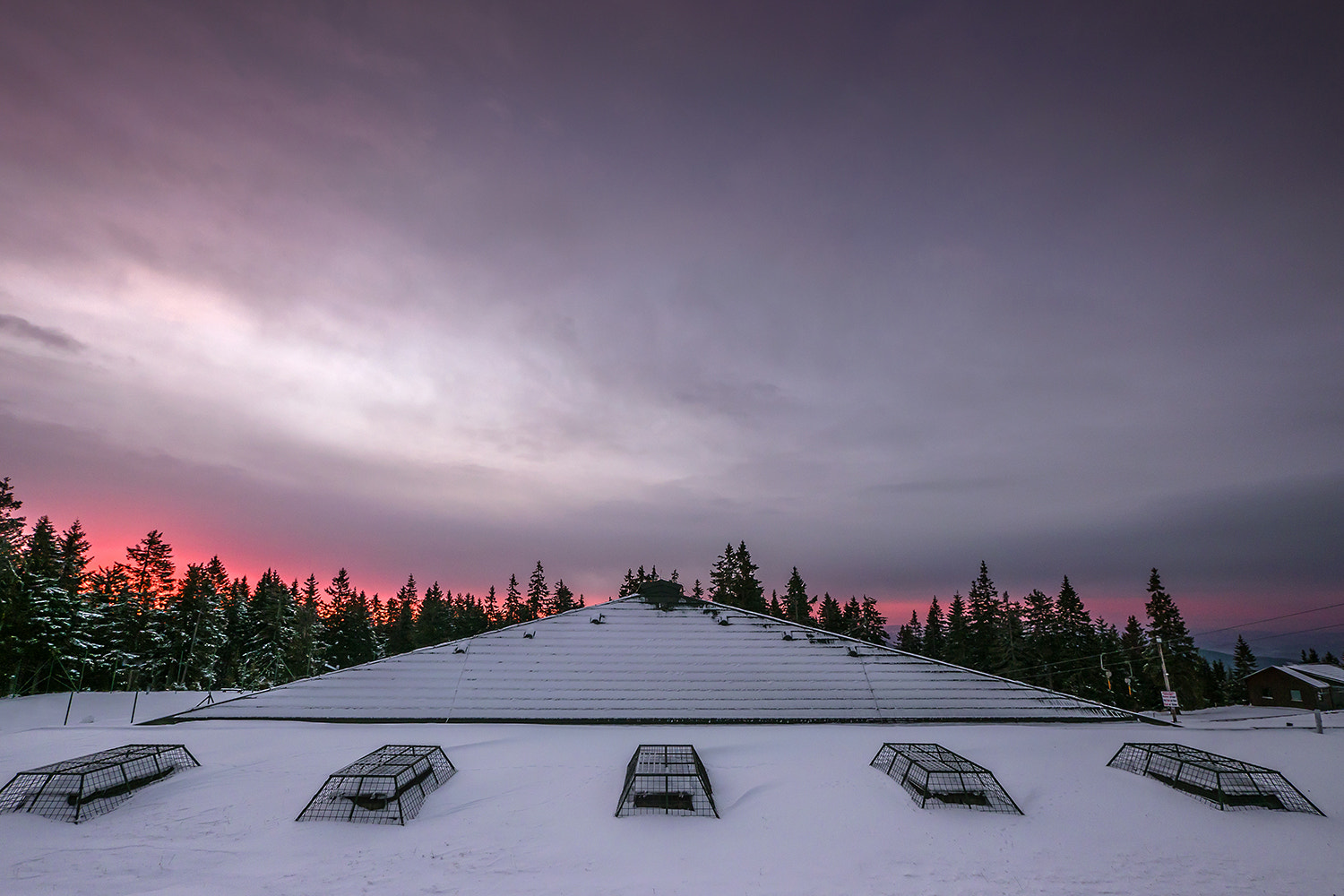 Panasonic Lumix DMC-GX8 + Panasonic Lumix G Vario 7-14mm F4 ASPH sample photo. Interesting winter morning photography