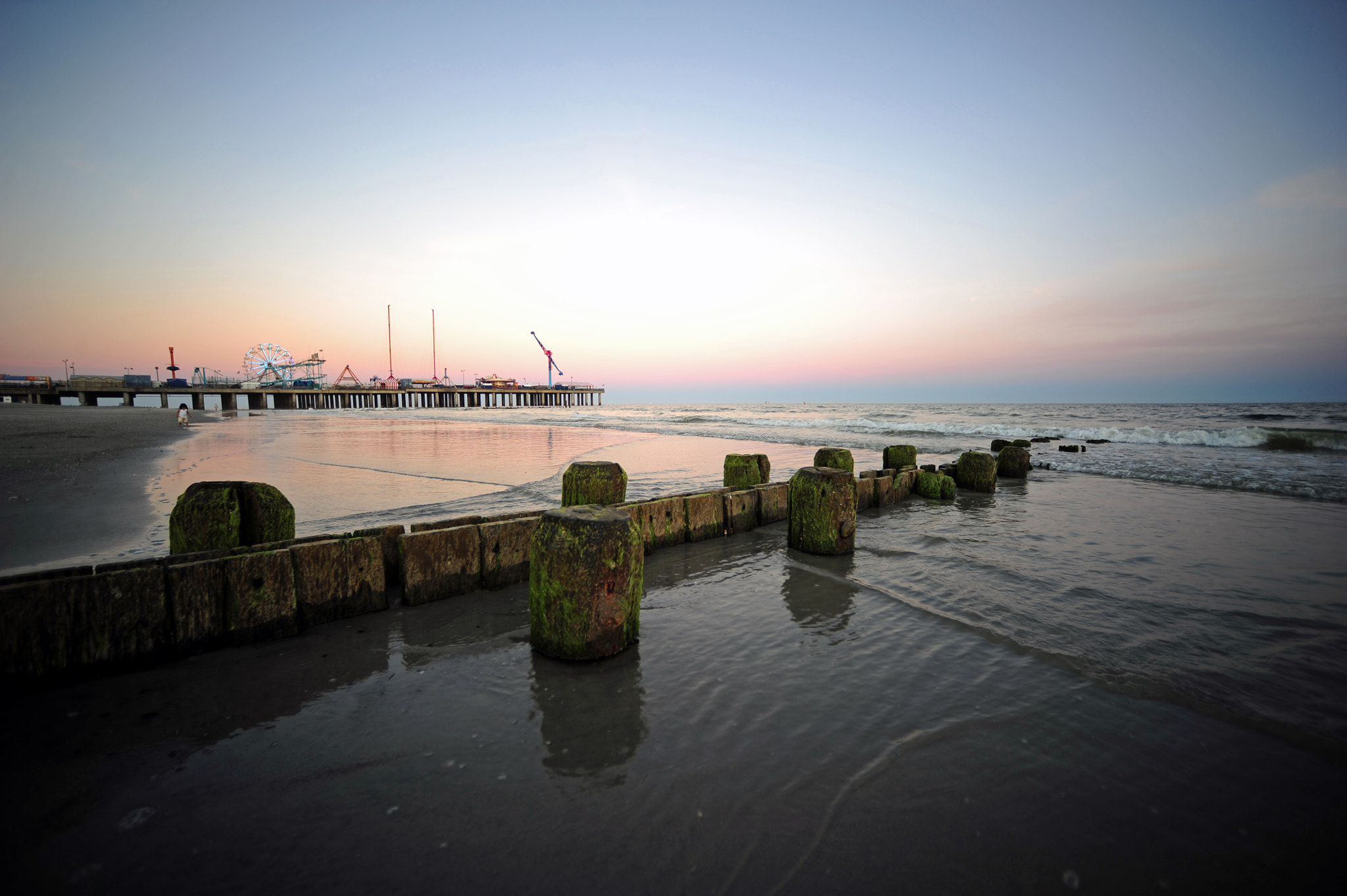 Nikon D700 + Nikon AF Nikkor 14mm F2.8D ED sample photo. Atlantic city photography