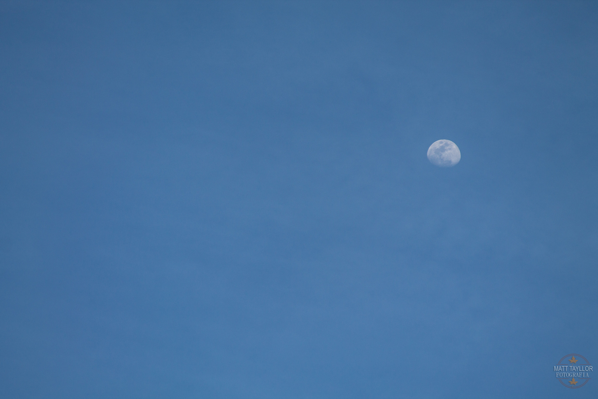 Canon EF 28-135mm F3.5-5.6 IS USM sample photo. Moon photography