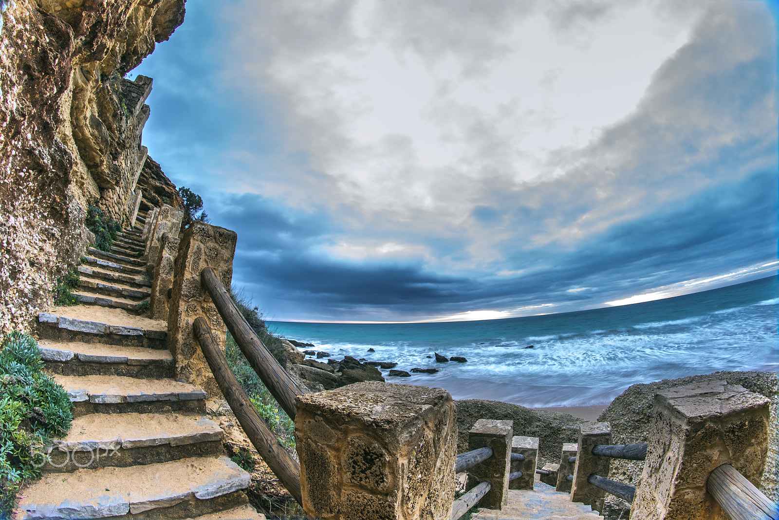 Nikon D600 + Samyang 8mm F3.5 Aspherical IF MC Fisheye sample photo. Roche's beach photography