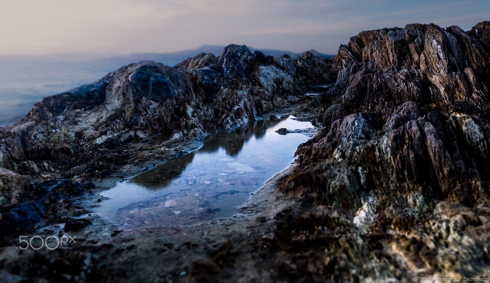Fujifilm X-E2 + Fujifilm XF 16mm F1.4 R WR sample photo. Little wannabe lake photography