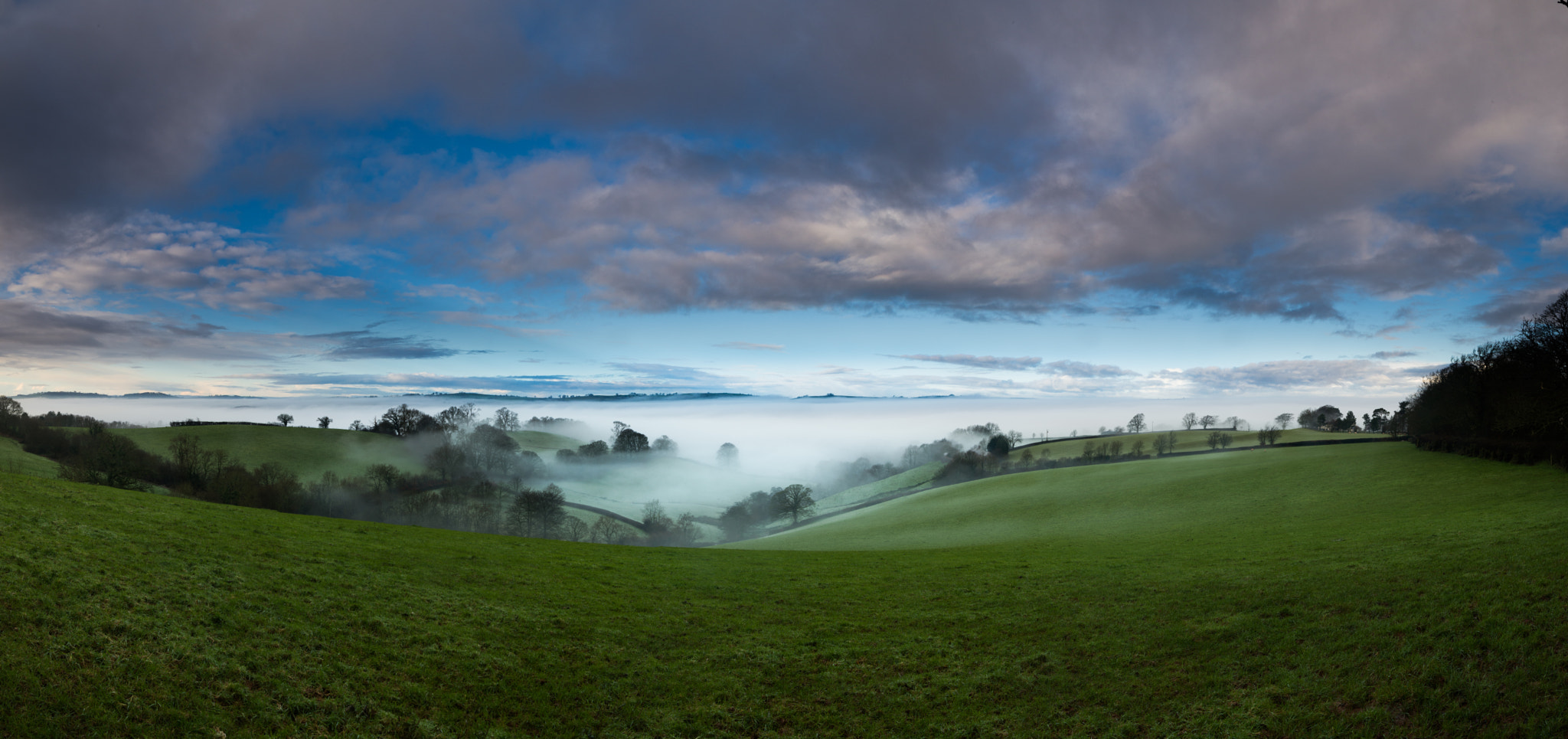 Nikon AF-S Nikkor 24-70mm F2.8E ED VR sample photo. Exe valley mist photography