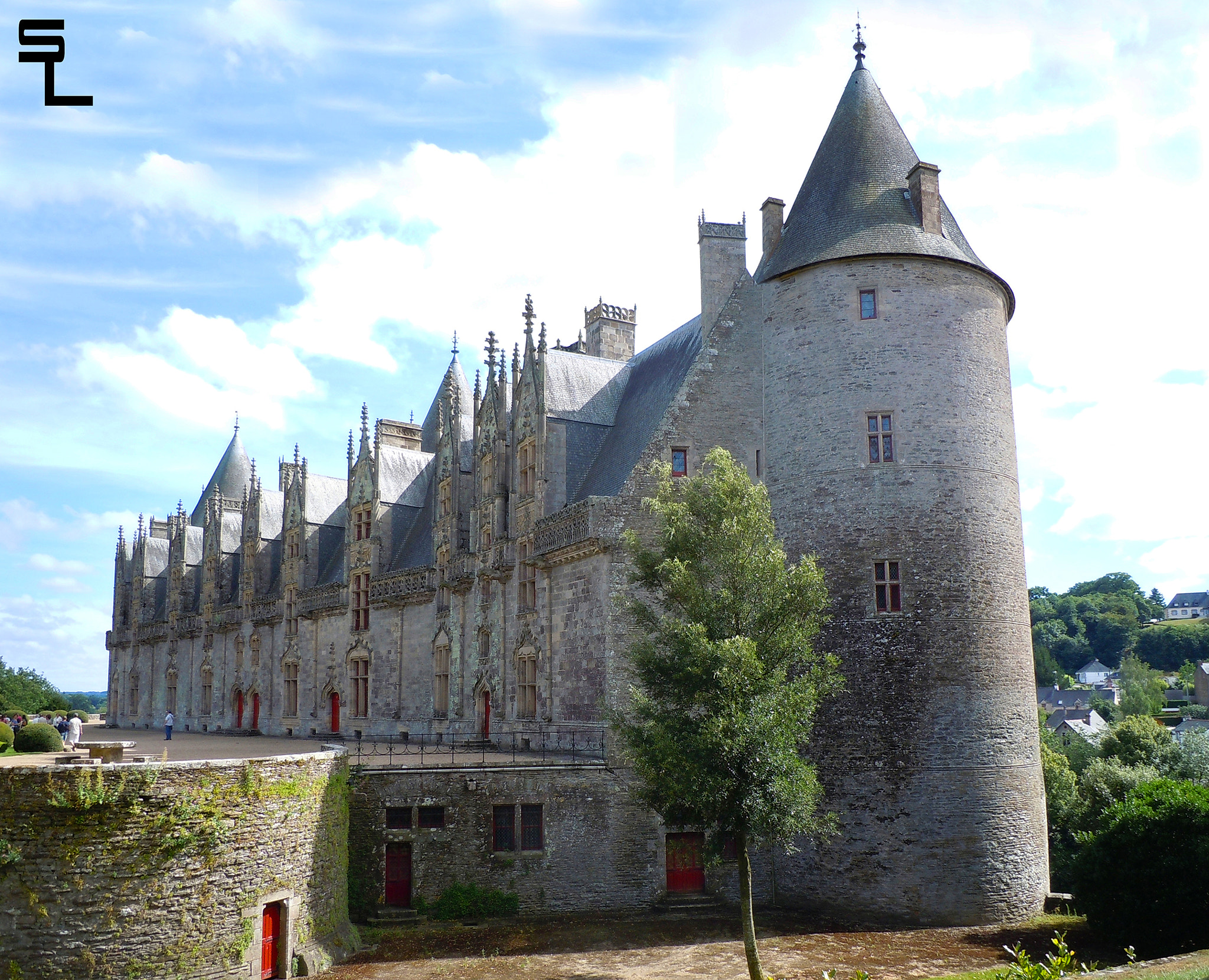 Nikon Coolpix S6000 sample photo. Castle photography