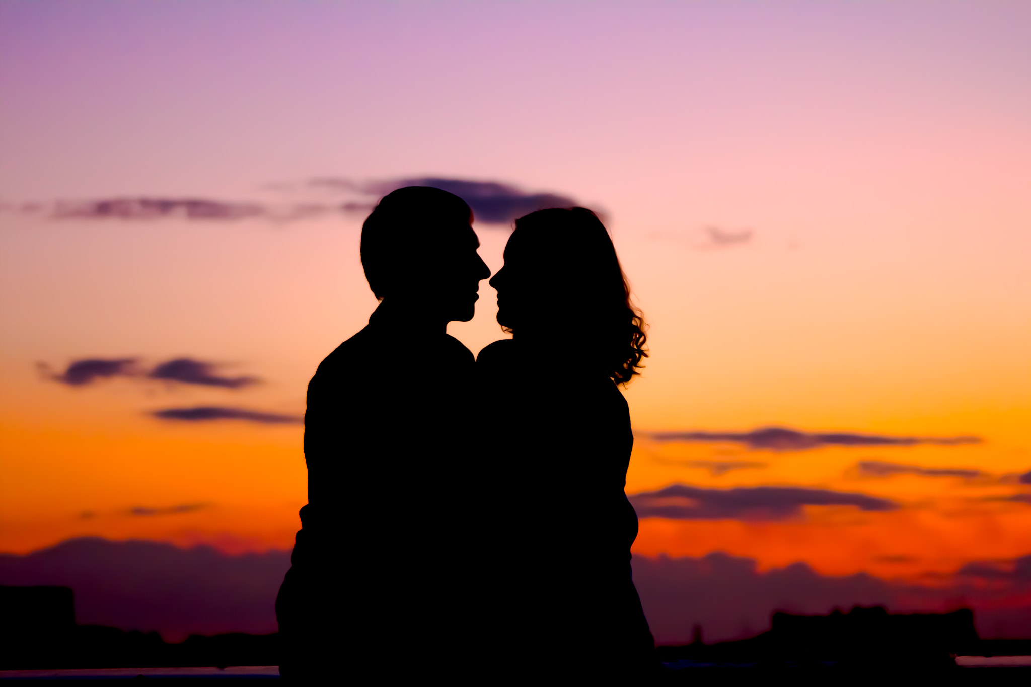 Canon EF 90-300mm F4.5-5.6 sample photo. Happy romantic couple photography