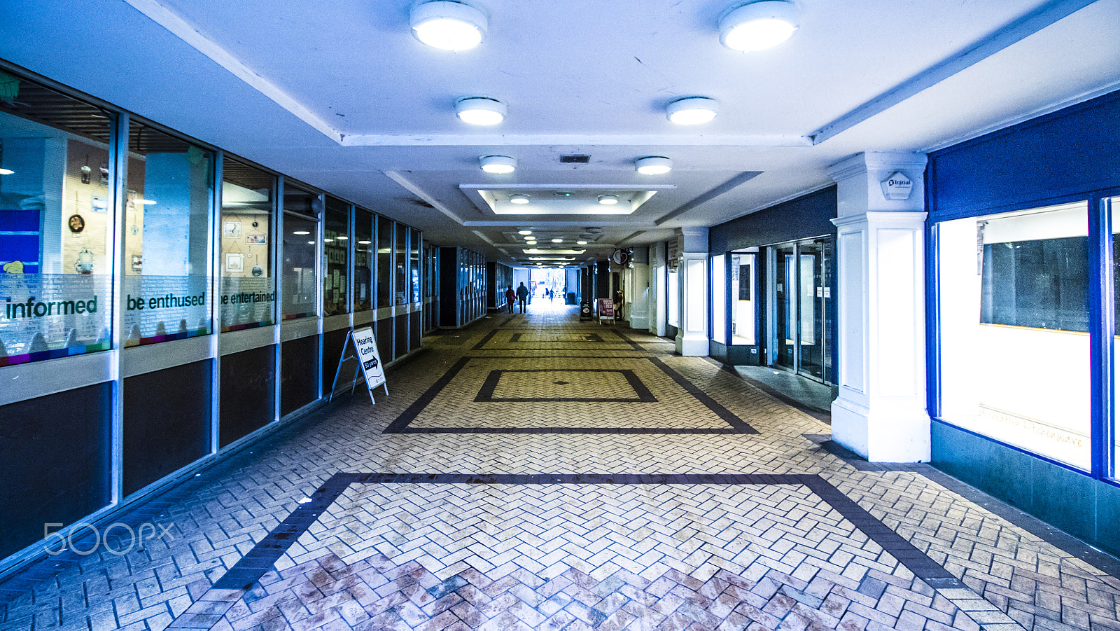 Canon EF-S 10-18mm F4.5–5.6 IS STM sample photo. Light at the end of the tunnel photography