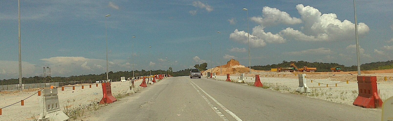Sony Ericsson Xperia Go sample photo. On the way photography
