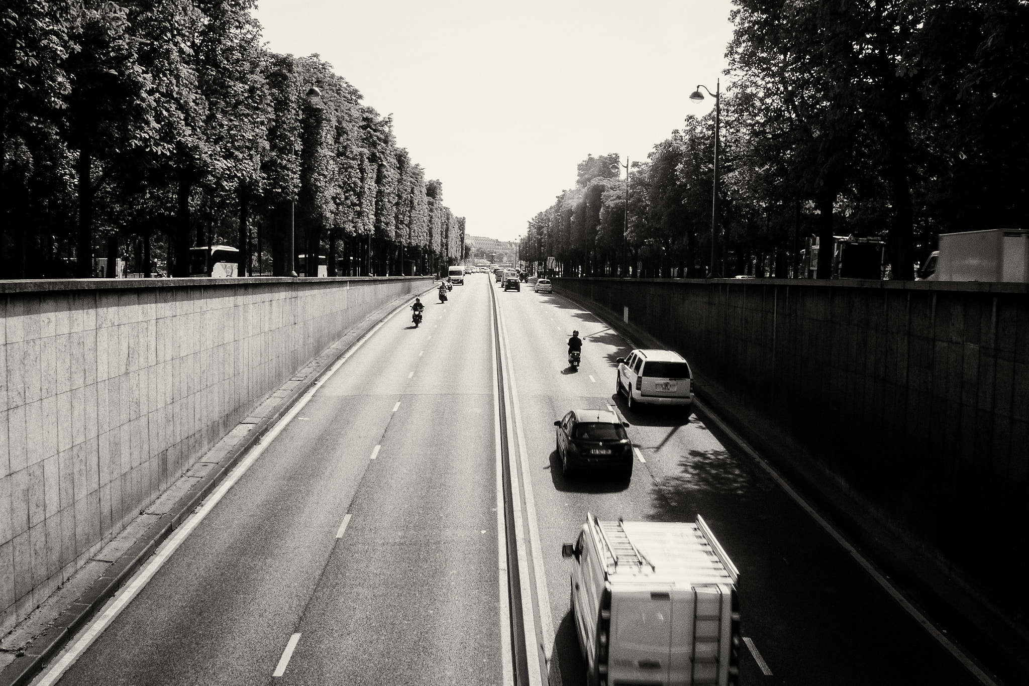 Olympus PEN E-P5 + LUMIX G 20/F1.7 II sample photo. City overpass photography