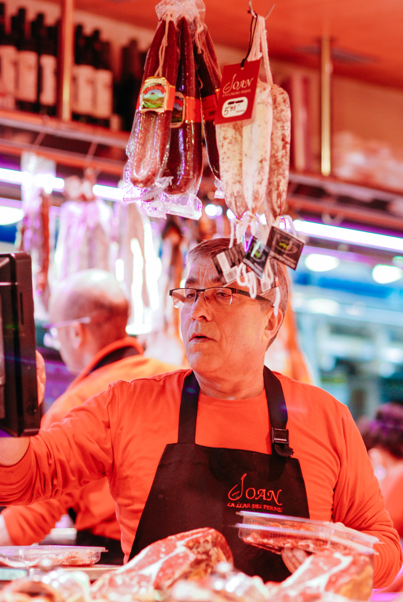 Nikon D80 + Nikon AF Nikkor 85mm F1.8D sample photo. Markets in spain photography