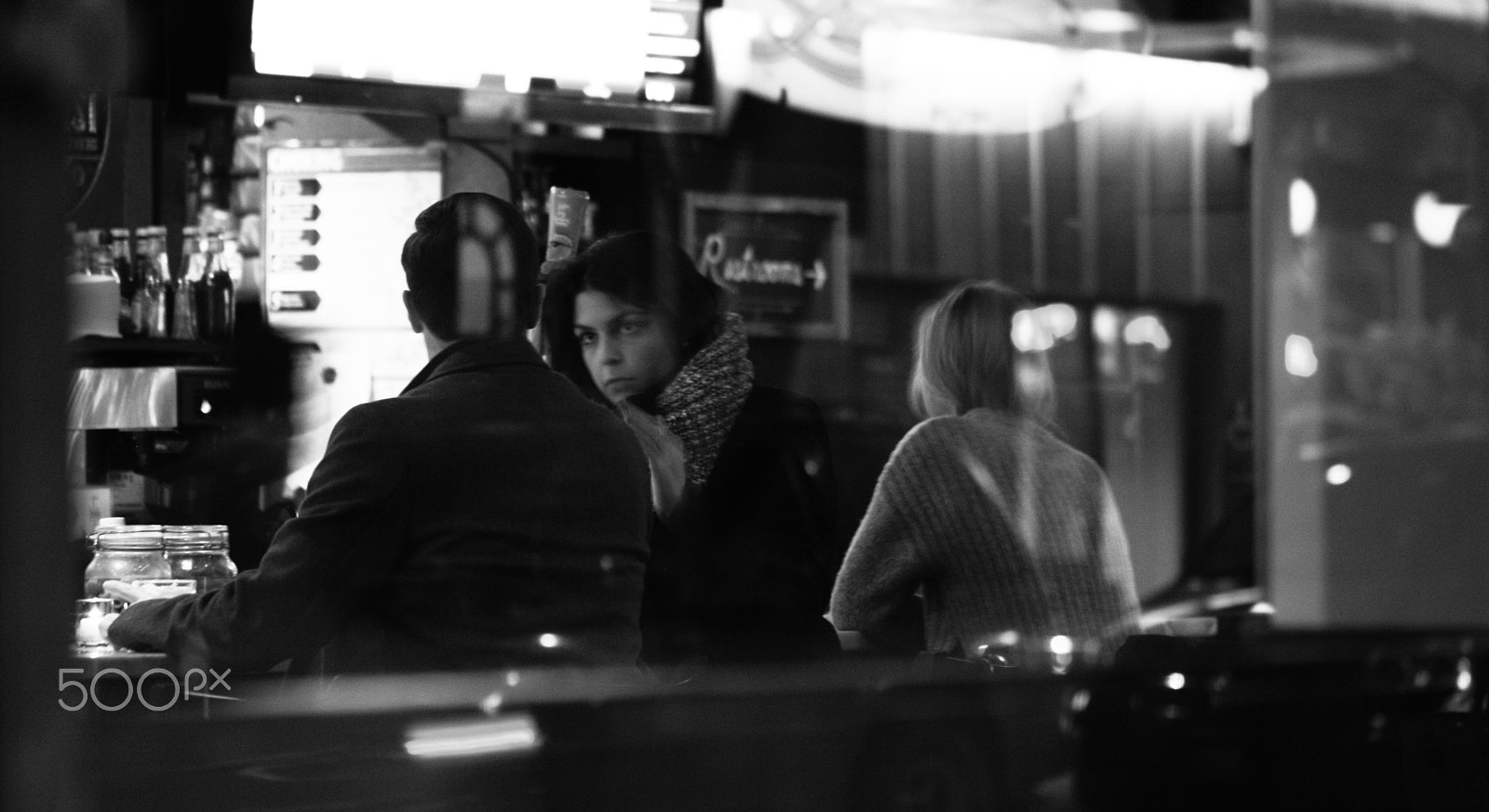 Canon EOS 1000D (EOS Digital Rebel XS / EOS Kiss F) sample photo. Happy hour photography