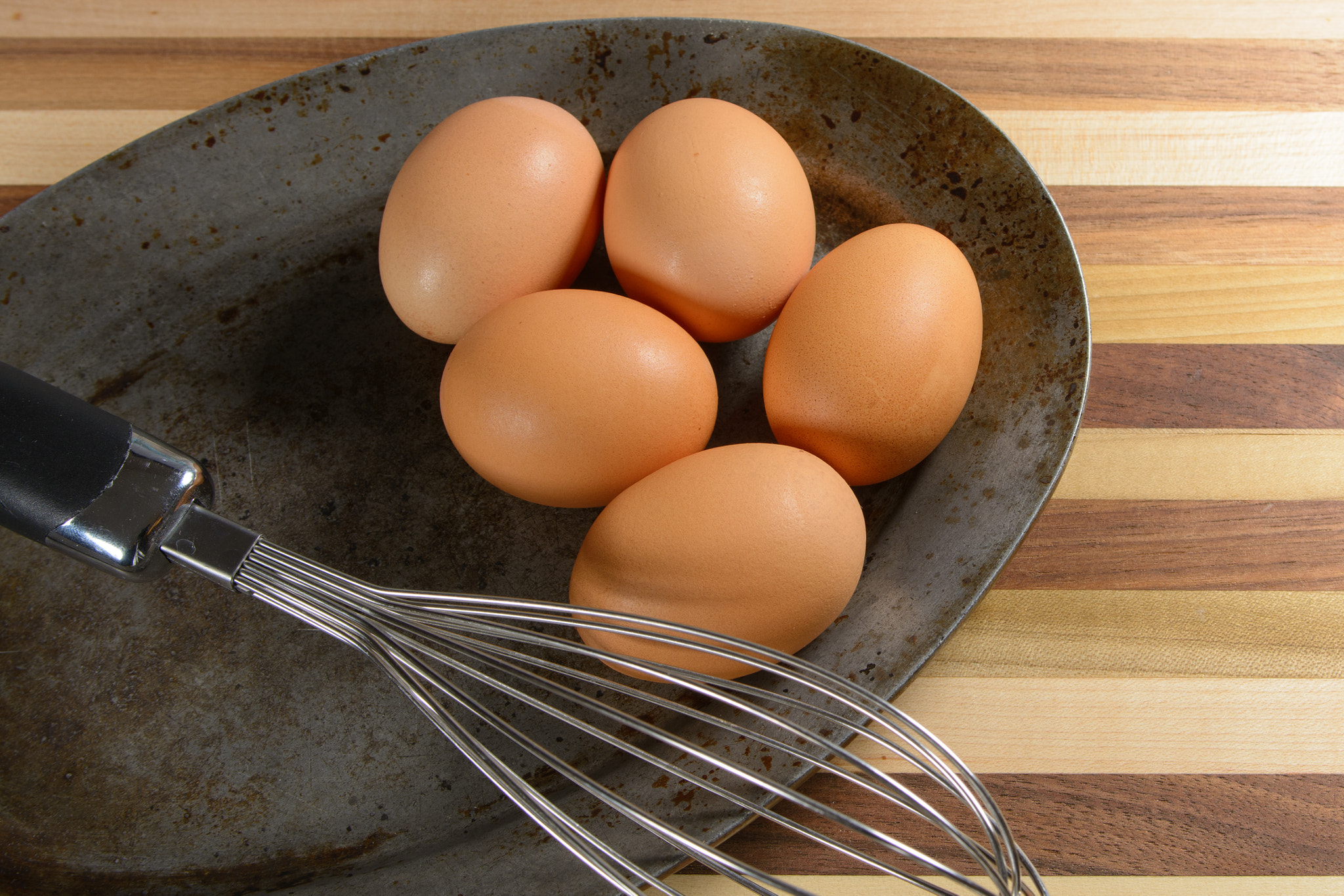 Nikon AF-S Nikkor 28-70mm F2.8 ED-IF sample photo. Raw brown eggs photography
