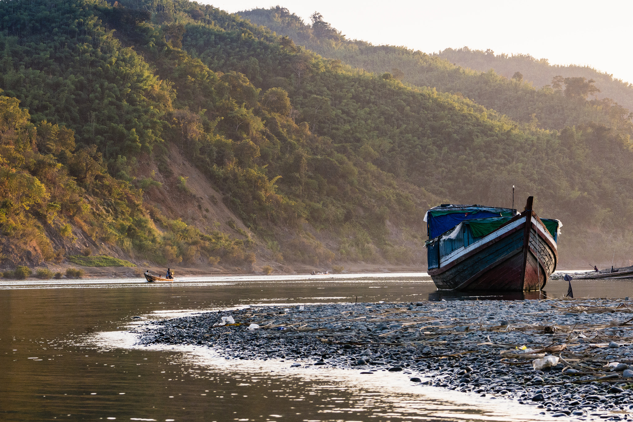 Nikon AF-S Nikkor 24-70mm F2.8E ED VR sample photo. Beached photography